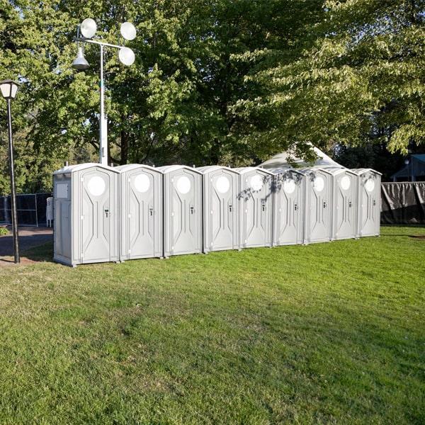 we offer luxury options such as air conditioning and heating, running water, and high-end interior finishes for our special event portable restrooms